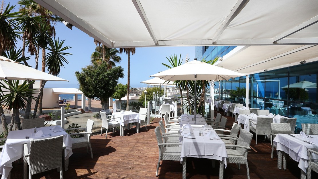 Sandos Papagayo Beach Resort